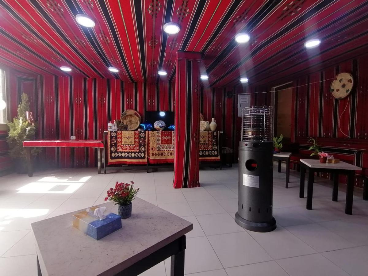 Farmer Stay Hostel Wadi Musa Ngoại thất bức ảnh